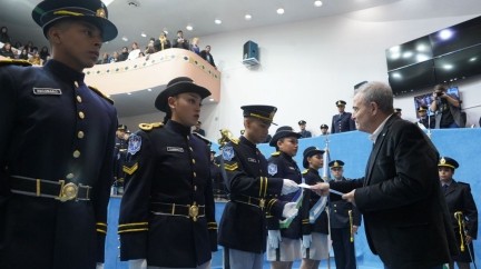 Policía